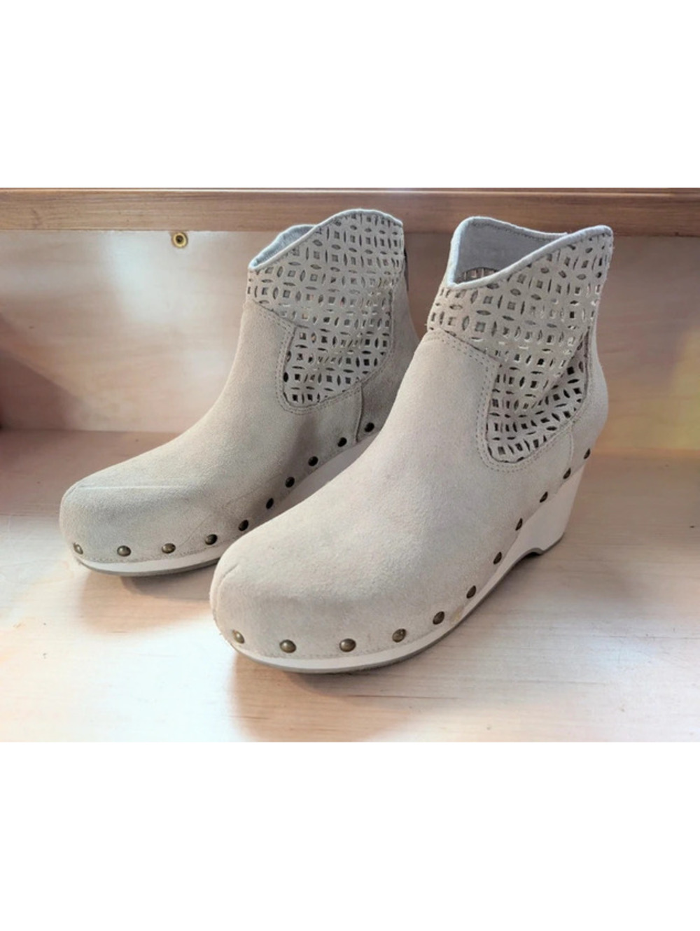 Light Gray Suede Kelsi Dagger Clog Boots 37 EU 6.5 US